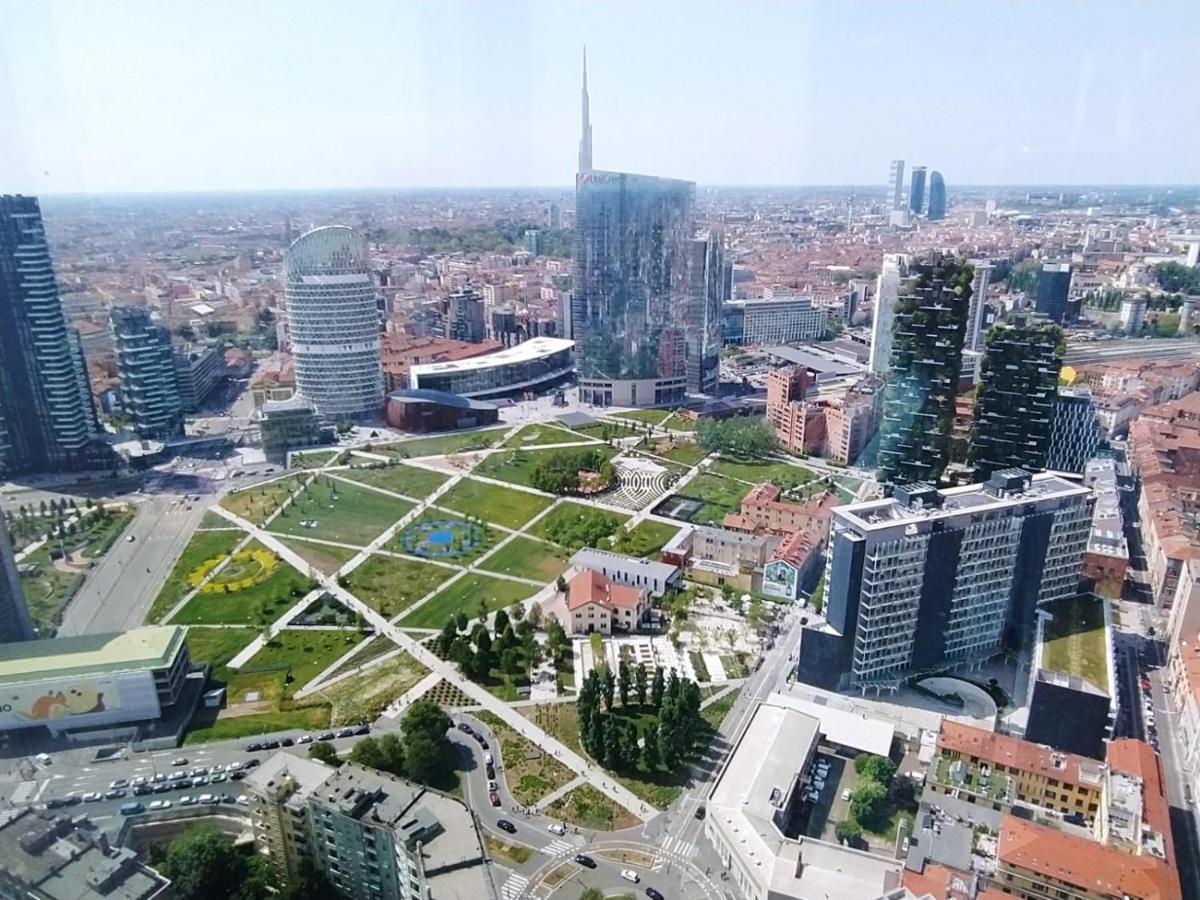 King'S House Bosco Verticale Unicredit Tower Gaeaulenti Мілан Екстер'єр фото